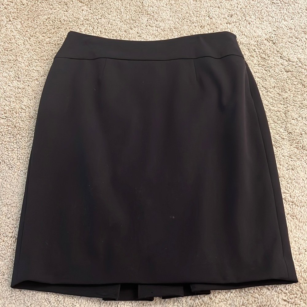 Studio 400 Limited suit skirt size 2